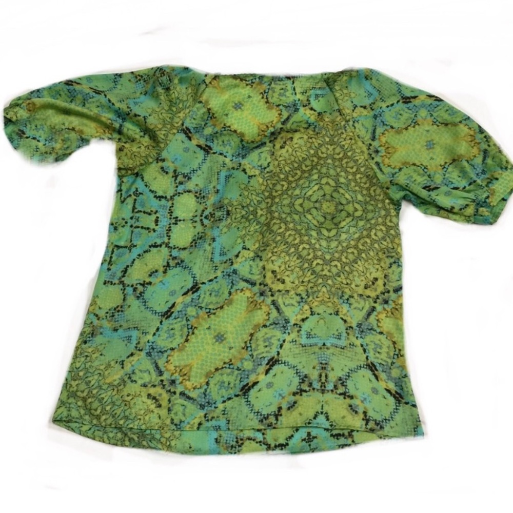 Two Tops Size Large - Picture 7 of 12